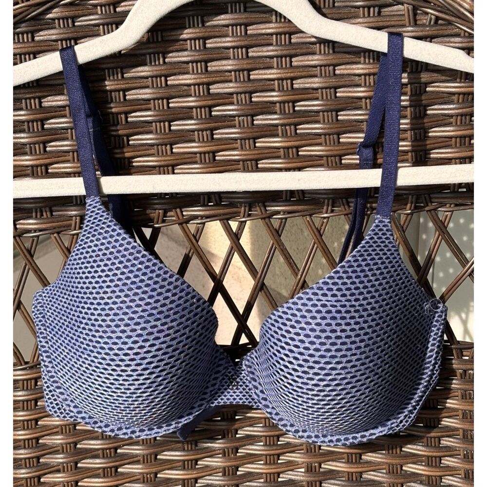 Victoria’s Secret Uplift Semi Demi Bra 32D Blue Mesh Lightly Padded Underwire
